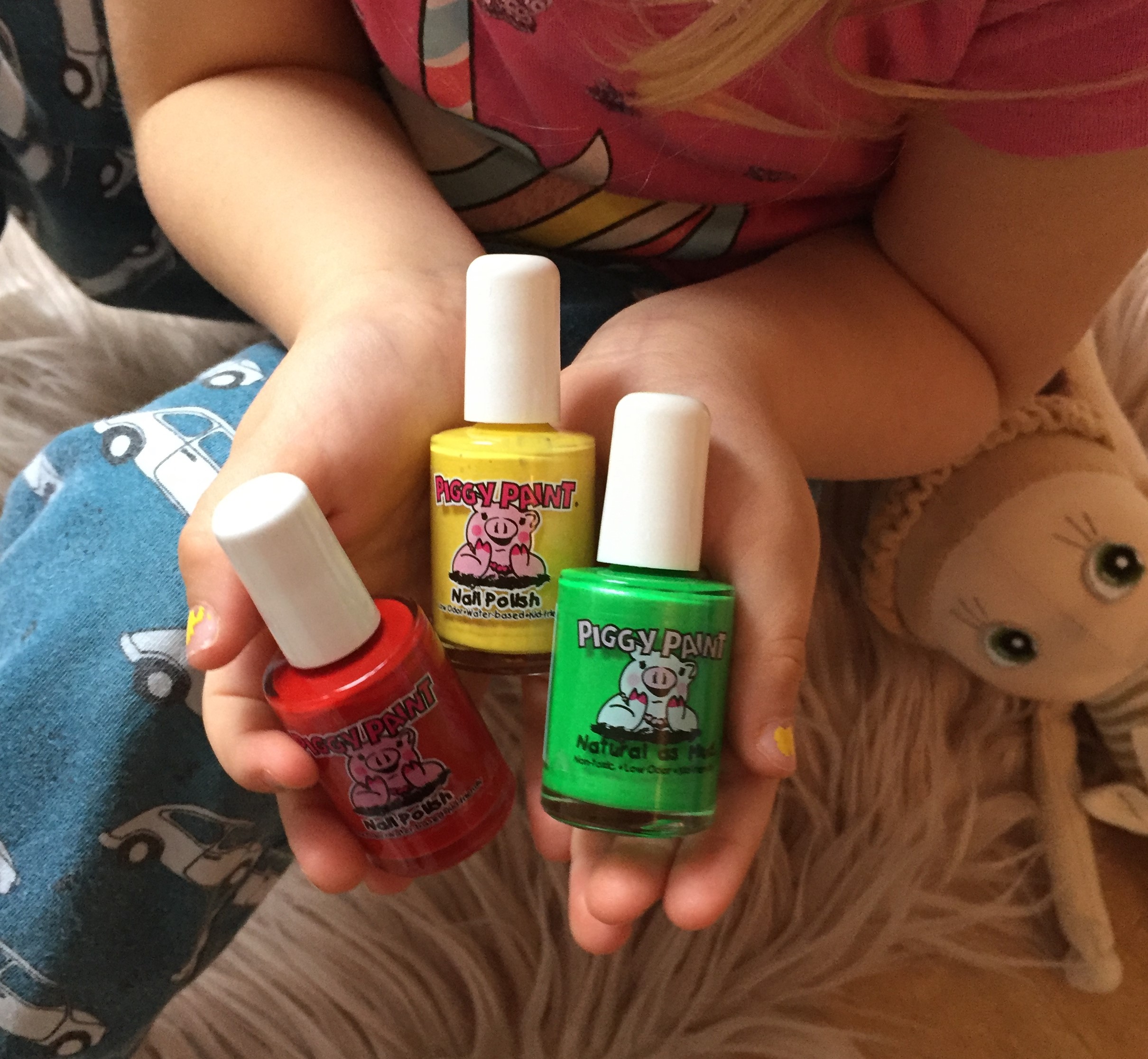 Piggy Paint 100% Non-Toxic Girls Nail Polish - Safe, Chemical Free Low Odor  for Kids, Funny Bunny : Amazon.sg: Beauty