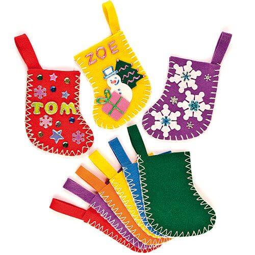 Easy Christmas crafts for children. Make your own Mini Felt Stockings.